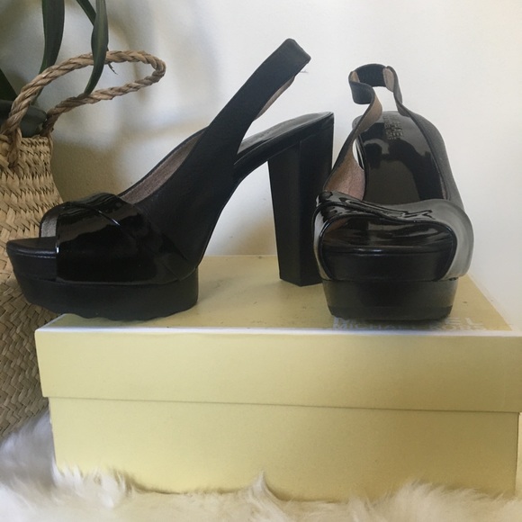 Michael Kors platform peep toe shoes - Picture 2 of 4